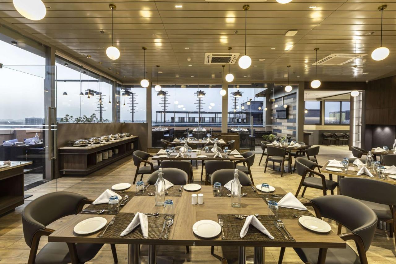 Ramee International Surat酒店 外观 照片
